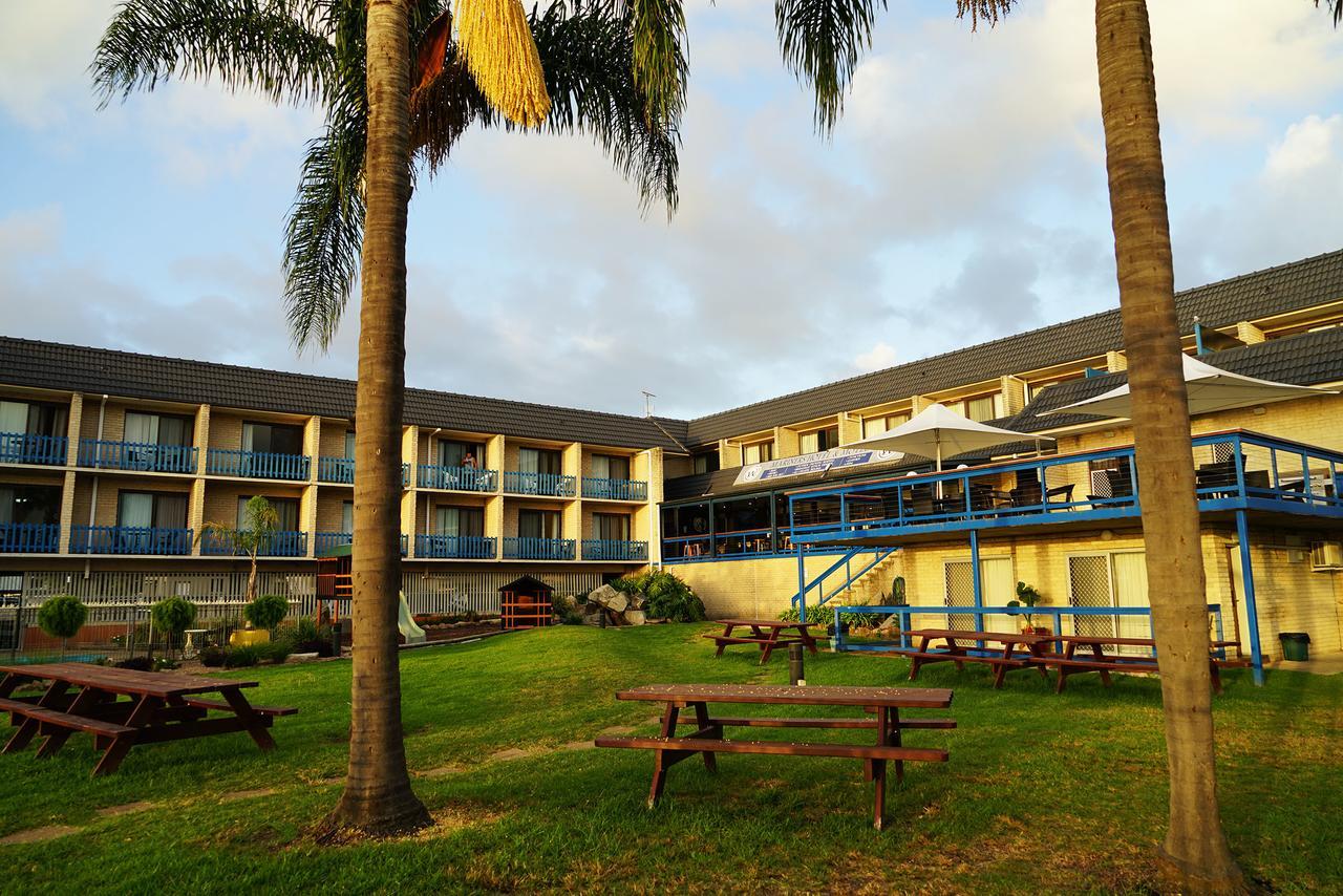Motel Mariners On The Waterfront à Batemans Bay Extérieur photo