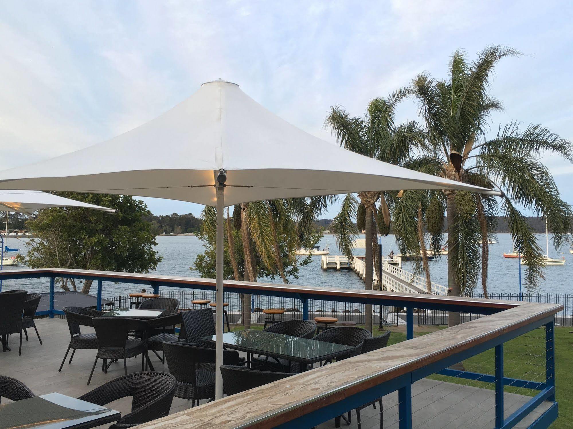 Motel Mariners On The Waterfront à Batemans Bay Extérieur photo